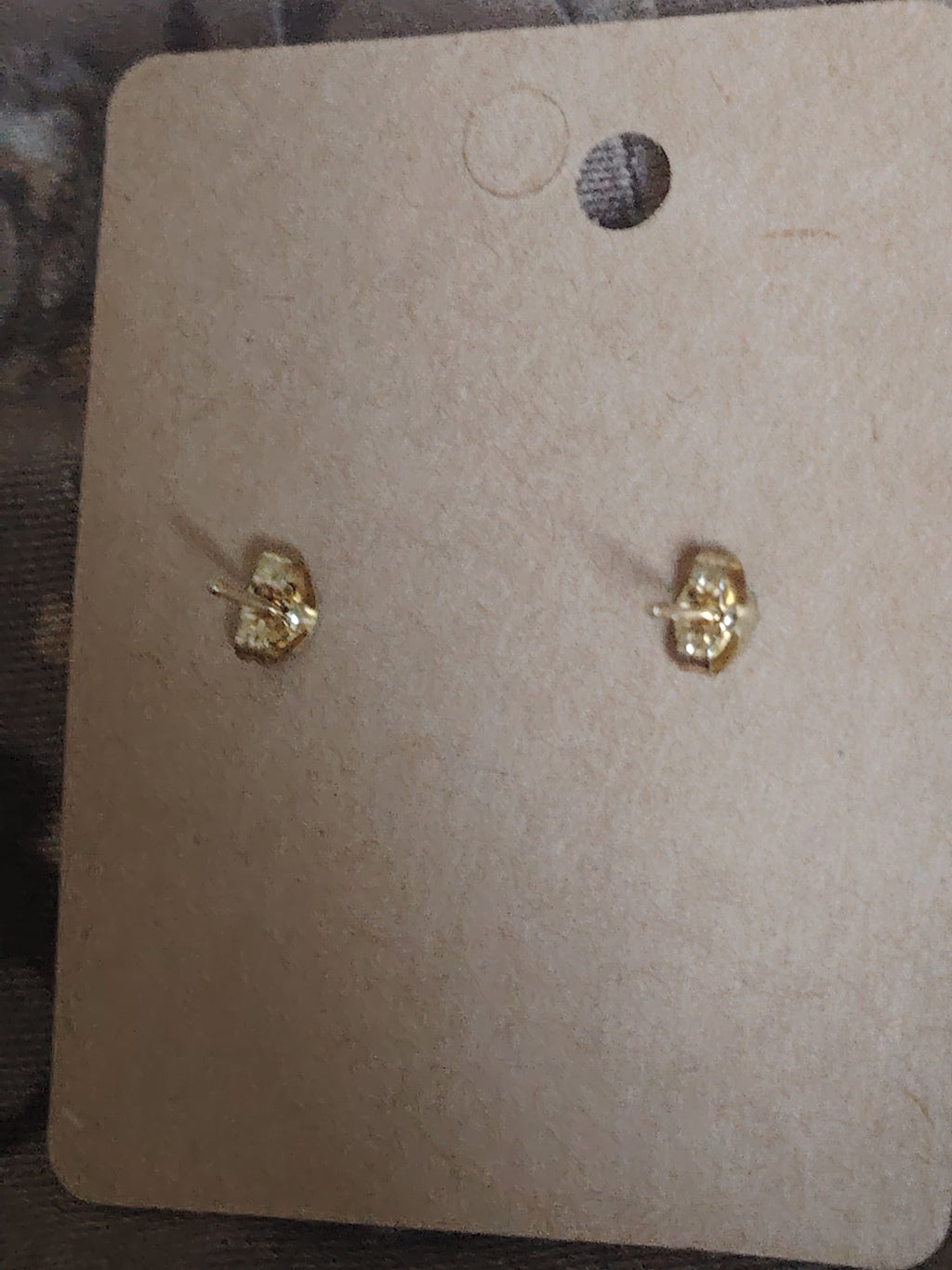 Kleine Ohrringe mit Weißen Muscheln