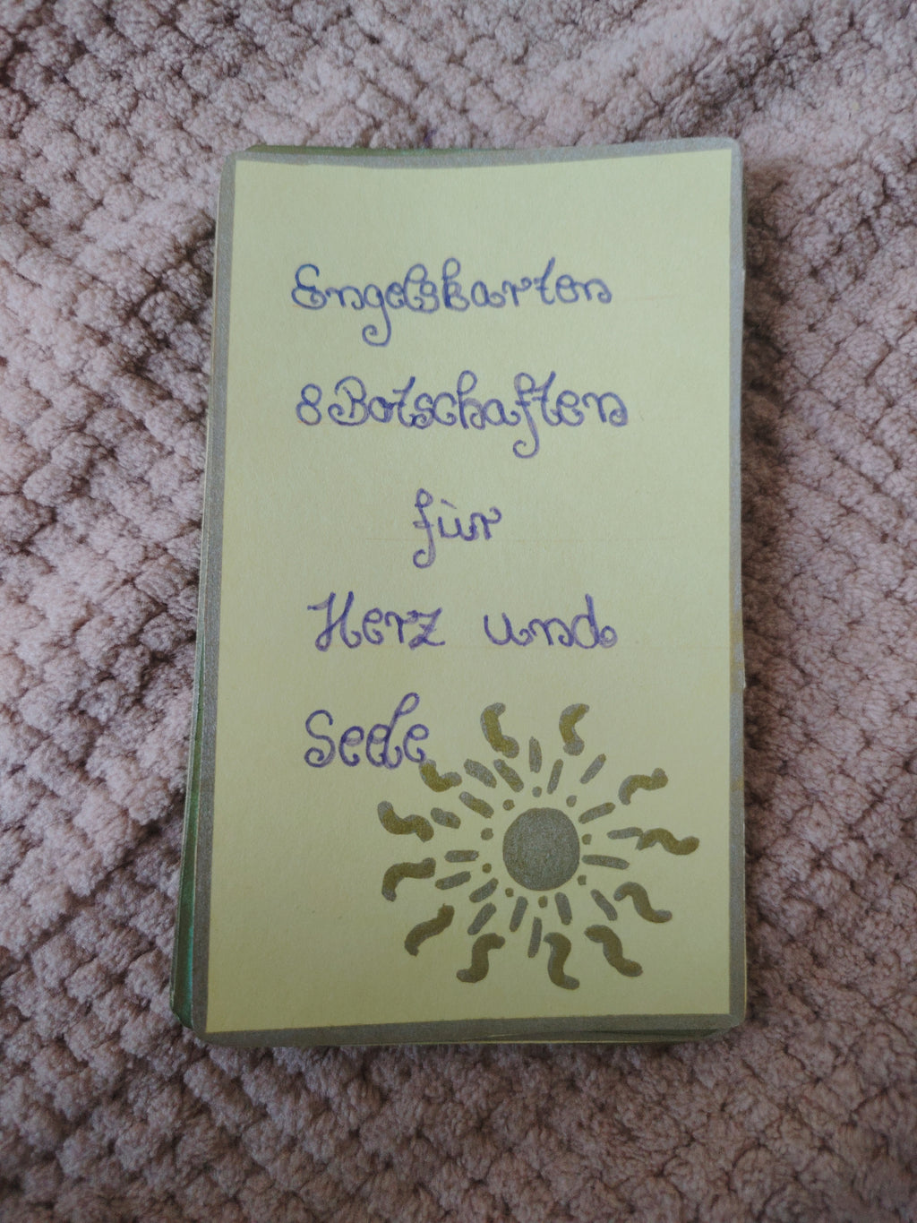 Handgeschriebene Engelskarten mit eigener Poesie ( Lichtvolle Botschaften zum Weitergehen)