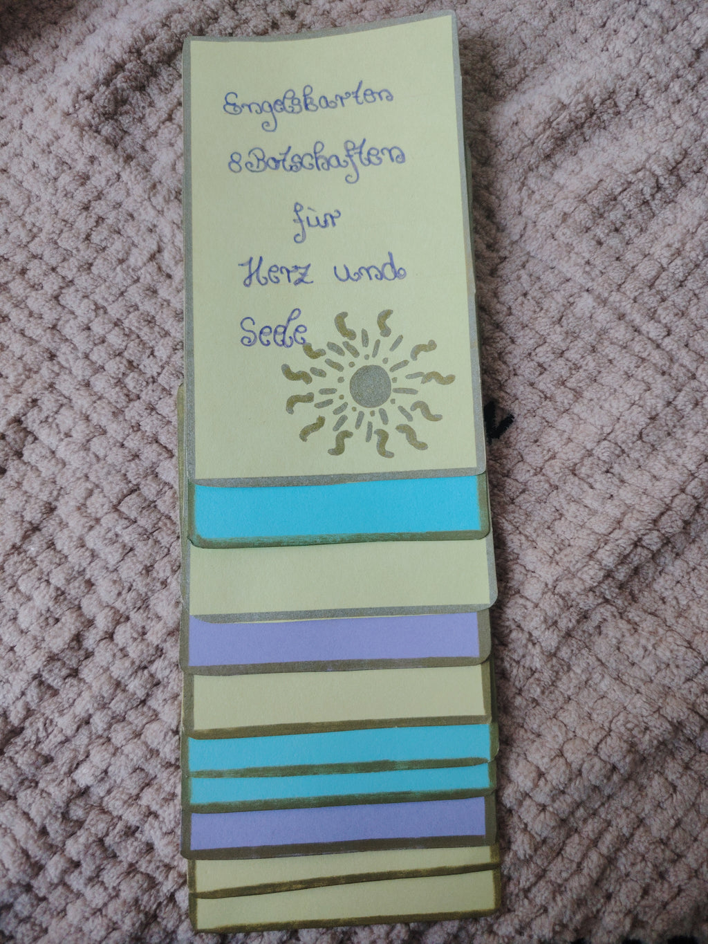 Handgeschriebene Engelskarten mit eigener Poesie ( Lichtvolle Botschaften zum Weitergehen)