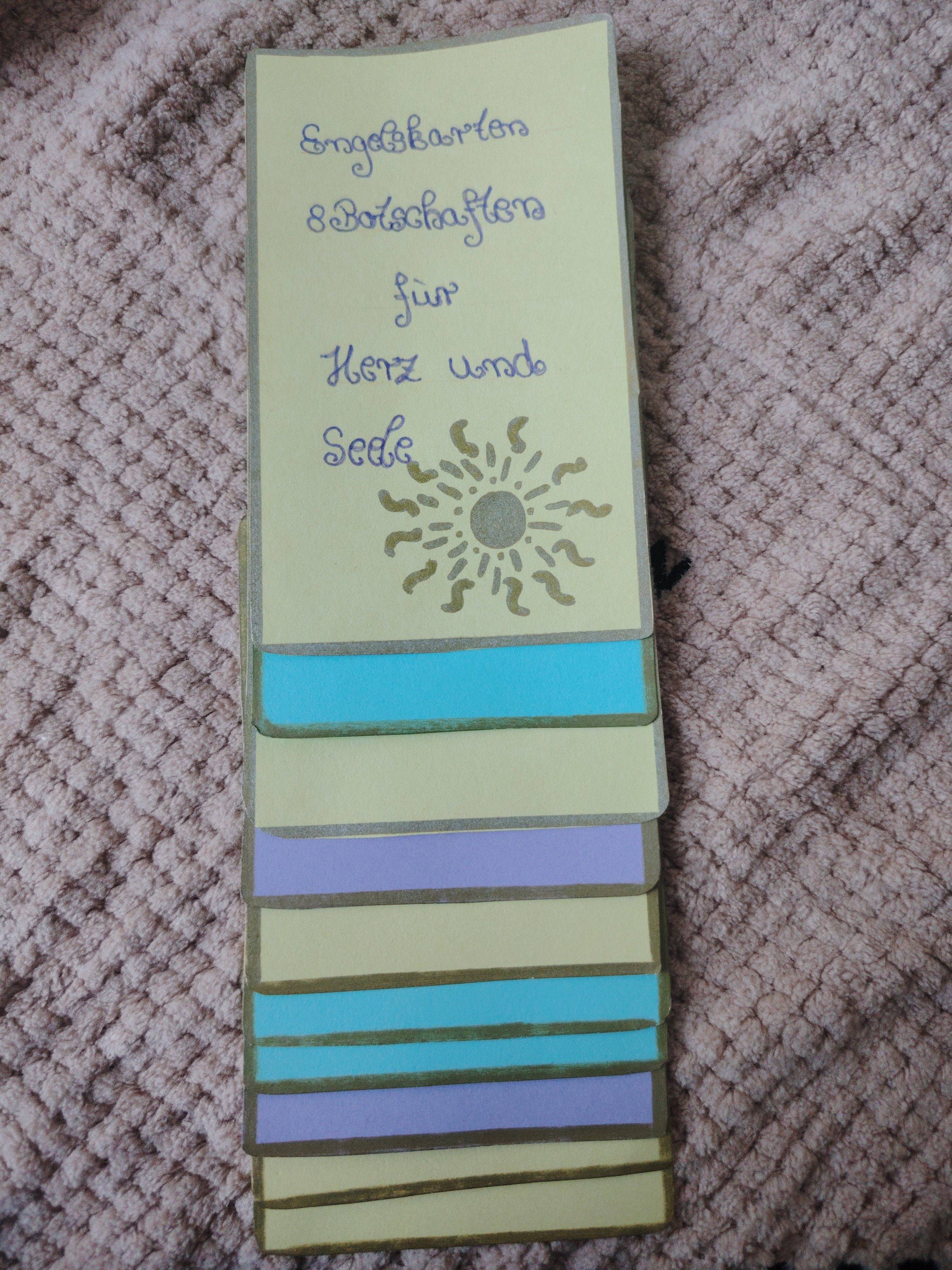 Handgeschriebene Engelskarten mit eigener Poesie ( Lichtvolle Botschaften zum Weitergehen)