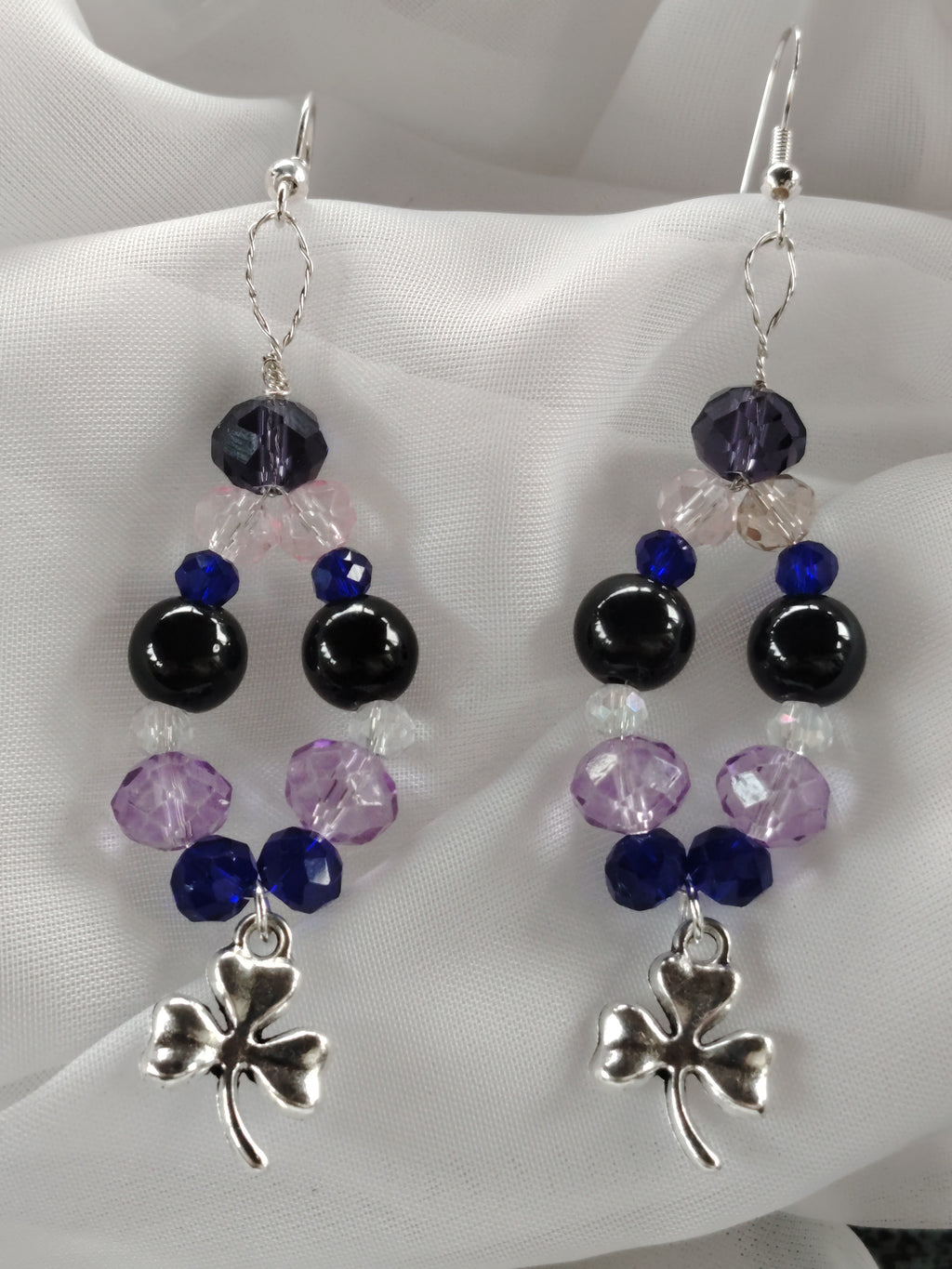 Glasperlen Ohrhänger – Handgefertigt mit Liebe in Lila & Zartrosa 💜🌸